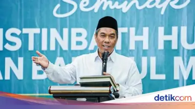 KH Zulfa Mustofa Luncurkan Kitab Baru Jelang Muktamar PBNU