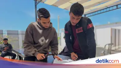 Mahasiswa Gaza Terjebak Ketidakpastian Studi di Luar Negeri