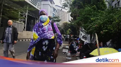 Pemkot Jaksel Tertibkan Pengungsi WNA di Trotoar UNHCR, Ganggu Ketertiban Umum