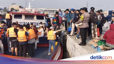 Polisi Perkuat Pengamanan Wisatawan di Dermaga Kali Adem Menuju Kepulauan Seribu