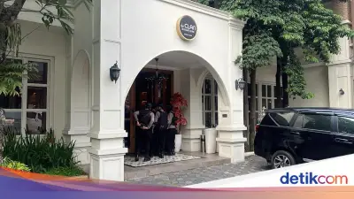Polri Geledah Kafe dan Money Changer di Cipete Terkait Korupsi Batu Bara