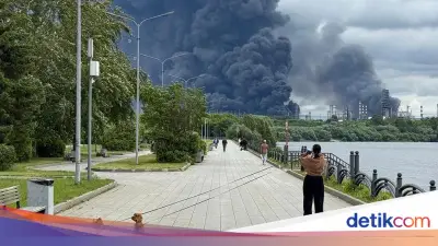 Rusia Krisis Bahan Bakar Akibat Serangan Ukraina, Putin Akui Kelangkaan