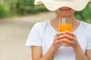 6 Jus Buah Kaya Serat untuk Turunkan Kolesterol Jahat