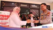 Hari Bhayangkara ke-80, PMJ Potong Tumpeng dan Berbagi ke Anak Yatim di Bekasi