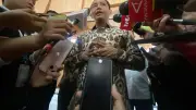 Menhut Raja Juli Siap Kooperatif dengan KPK dalam Kasus Bupati Kuansing