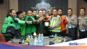 Pesan Haru Komunitas Ojol untuk Irjen Agus Usai Jabat Kakorlantas
