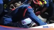 Remaja di Depok Terjatuh ke Jurang 5 Meter saat Ambil Bola, Damkar Evakuasi