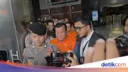Tahu Dipantau KPK, Bupati Kuansing Jual Land Cruiser Hasil Suap